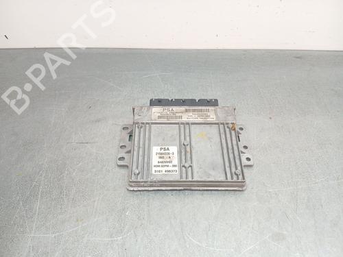 Used Engine control unit (ECU) Engine control unit (ECU) CITROËN C3 I (FC_, FN_) 1.4 i (73 hp) 33465613 33465613