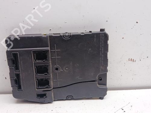 Used Fuse box Fuse box RENAULT SCÉNIC II (JM0/1_) 1.9 dCi (JM0G, JM12, JM1G, JM2C) (120 hp) 34369602 34369602