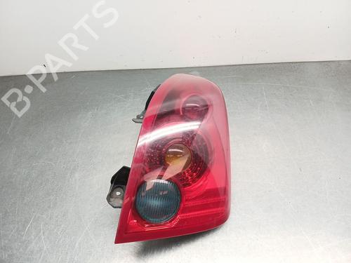 right-taillight-nissan-primera-p12-2002-38950402 main image