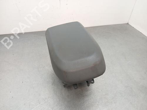 Used Armrest / Center console Armrest / Center console 39066038 39066038