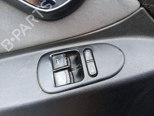 Used Left front window switch Left front window switch SEAT LEON (1M1) 1.9 TDI (110 hp) 39961395 39961395