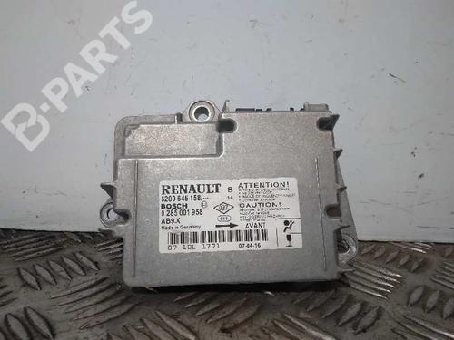 Used ECU airbags RENAULT CLIO III (BR0/1, CR0/1) 1.5 dCi (C/BR0G, C/BR1G) (68 hp) 11506636