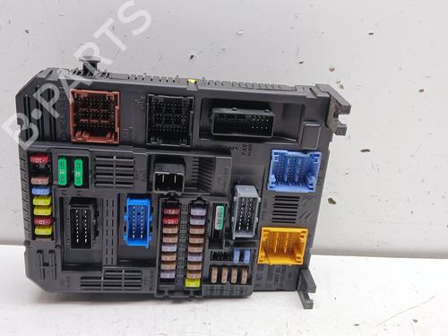 Used Fuse box Fuse box PEUGEOT EXPERT Van (V_) 1.5 BlueHDi 100 (102 hp) 33023475 33023475