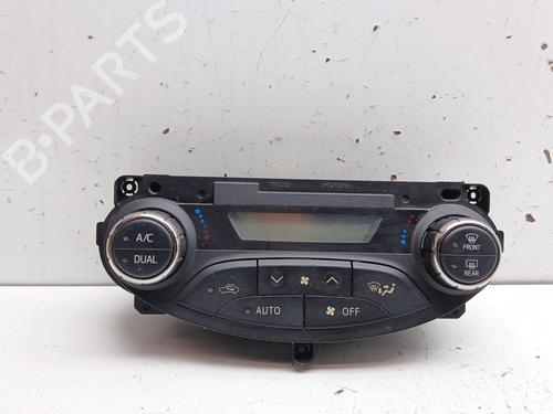 climate-control-toyota-yaris-_p13_-2010-2011-2012-2013-2014-2015-2016-2017-2018-2019-2020-12172783 main image