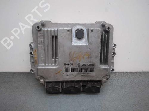Used Engine control unit (ECU) RENAULT GRAND SCÉNIC II (JM0/1_) [2004-2009]  17945300