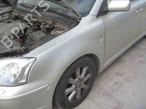Middle console TOYOTA AVENSIS (_T25_) 2.0 D-4D (CDT250_, CDT250R) | BP11683894I22 