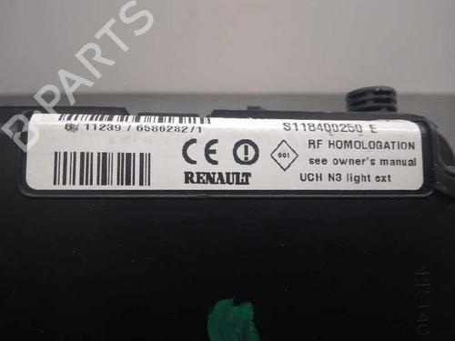 Fuse box RENAULT SCÉNIC II (JM0/1_)  | BP17726253E1 