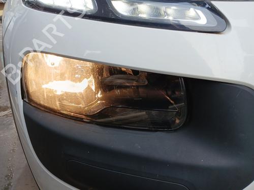 Højre forlygte CITROËN C4 CACTUS 1.2 THP 110 (110 hp) 31020423