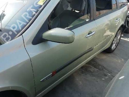 Used Left front door RENAULT LAGUNA II Grandtour (KG0/1_) [2001-2007]  14934488