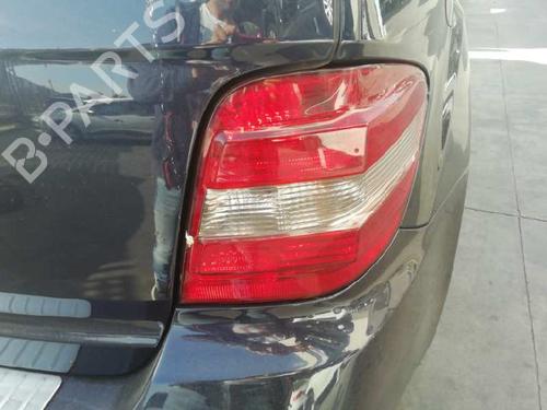 Used Right taillight MERCEDES-BENZ M-CLASS (W164) ML 420 CDI 4-matic (164.128) (306 hp) 12946649