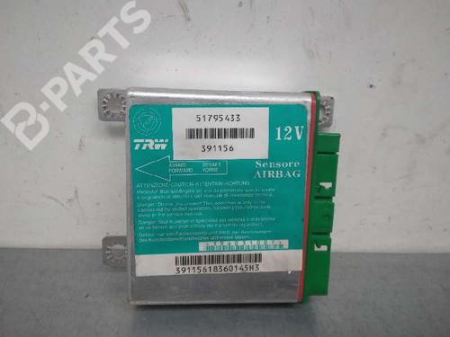 Airbag styreenhed FIAT GRANDE PUNTO (199_) 1.3 D Multijet (199.AXD11, 199.AXD1A, 199.AXD1B,... (90 hp) 11960744