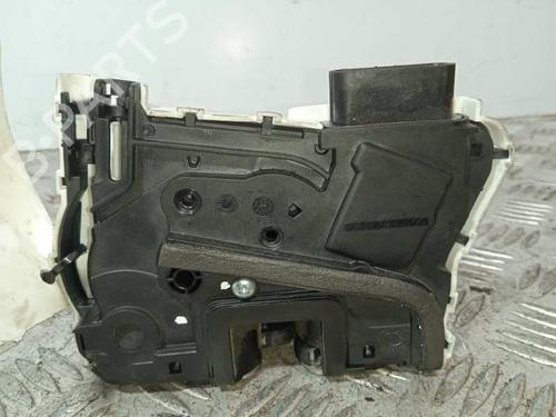 Front right lock MAXUS eDELIVER 3 Platform/Chassis Electric (SV3C) | BP24669352C97 