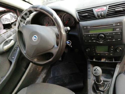 Caja reles / fusibles FIAT STILO (192_) 1.9 JTD (192_XE1A) | BP6135183E1 