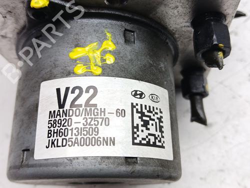 ABS pump HYUNDAI i40 I CW (VF) 1.7 CRDi | BP32442556M43 
