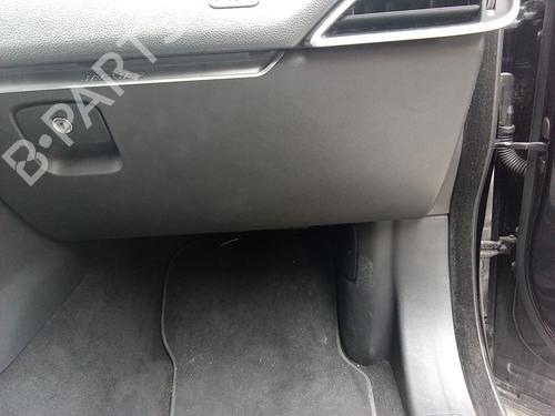 Used Glove box Glove box 37607134 37607134