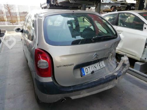 Left headlight CITROËN XSARA PICASSO (N68) 1.6 HDi | BP9252791C28 