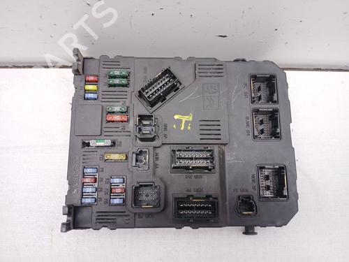 Used Fuse box CITROËN XSARA PICASSO (N68) 2.0 HDi (90 hp) 31065091