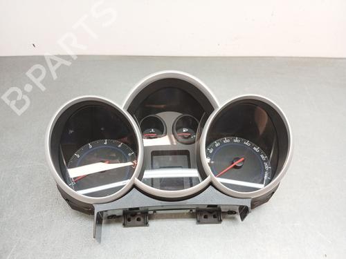 Used Instrument cluster Instrument cluster CHEVROLET CRUZE (J300) 1.6 (109 hp) 40458191 40458191