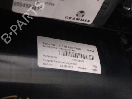 Armrest / Center console MERCEDES-BENZ GLA-CLASS (X156)  | BP7162404I20 