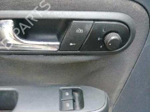 Tailgate handle SEAT IBIZA III (6L1) 1.9 TDI | BP16645932C132 