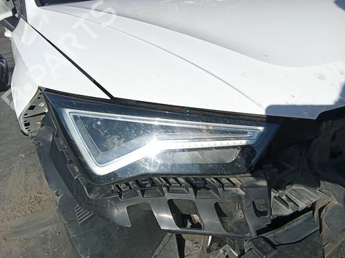 right-headlight-seat-ateca-kh7-khp-2016-40534272 main image