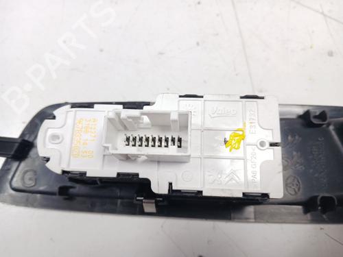 Left front window switch OPEL VIVARO C Van (K0) 1.5 | BP32745276I27  - Image 7