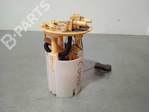 Used Fuel pump RENAULT MEGANE IV Grandtour (K9A/M/N_) [2016-2025]  8202596