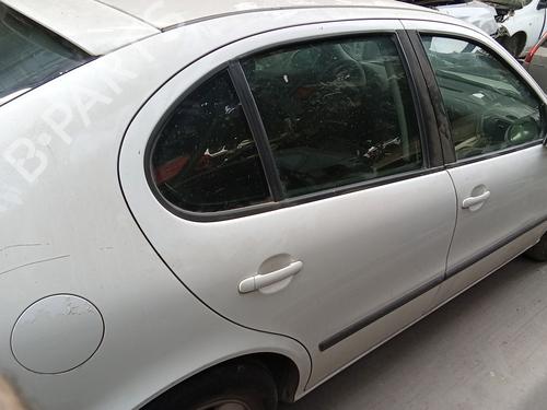 right-rear-door-seat-leon-1m1-1999-2000-2001-2002-2003-2004-2005-2006-37641368 main image