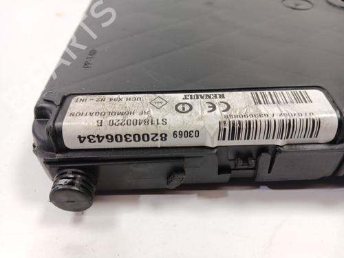 Fuse box RENAULT SCÉNIC II (JM0/1_) 1.9 dCi (JM0G, JM12, JM1G, JM2C) | BP31709744E1