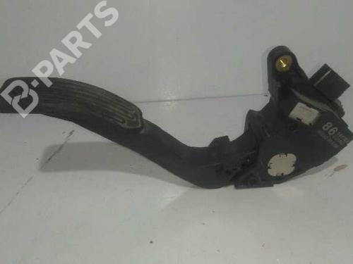 Pedal NISSAN JUKE (F15) 1.5 dCi (110 hp) 5223397