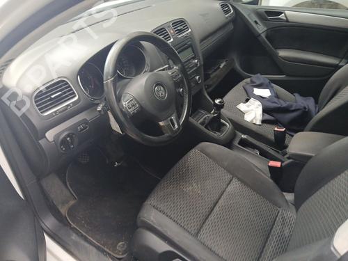 Armrest / Center console VW GOLF VI (5K1) 1.6 TDI | BP29307637I20 