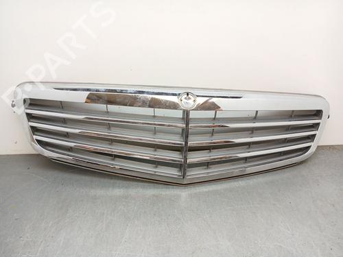 Used Grille MERCEDES-BENZ C-CLASS (W204) [2007-2015]  29113587