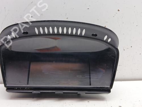 Used Display monitor BMW 5 (E60) 520 i (170 hp) 32370266