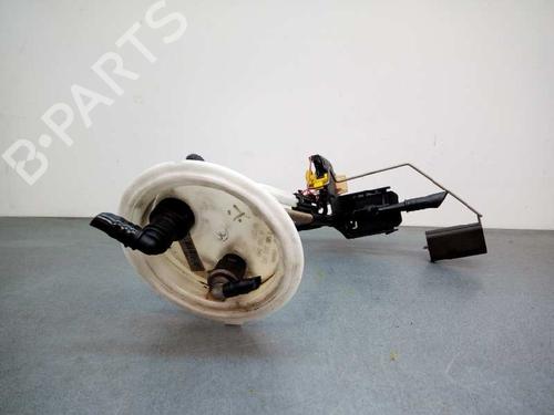 Used Fuel pump BMW 5 (E60) 520 d (150 hp) 18909814