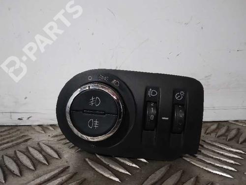 Used Headlight switch OPEL CORSA D (S07) 1.3 CDTI (L08, L68) (95 hp) 11765327