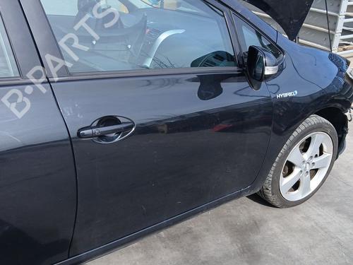 right-front-door-toyota-auris-_e15_-2006-2007-2008-2009-2010-2011-2012-2013-32298179 main image