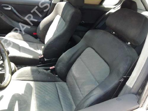 Left headlight SEAT LEON (1M1) 1.6 16 V | BP23262024C28 