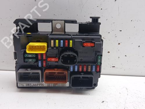 Used Fuse box Fuse box 36986858 36986858