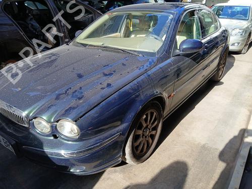 Brugte JAGUAR X-TYPE I (X400) 2.5 V6 All-wheel Drive (196 hp) 4373680