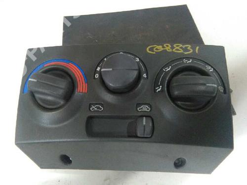 Used Climate control FIAT PUNTO (176_) 75 1.2 (73 hp) 2373488