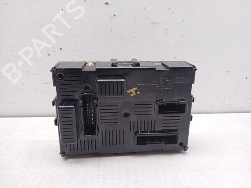 Used Fuse box RENAULT CLIO III (BR0/1, CR0/1) 1.5 dCi (75 hp) 28103676