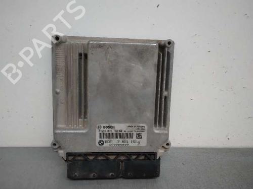 Calculateur moteur (ecu) BMW 5 Touring (E61) 525 d (197 hp) 781115101 | 0281015130