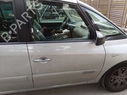 Used Right front door Right front door 37605556 37605556