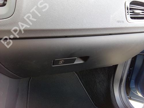 Used Glove box Glove box VOLVO V60 I (155) D4 (190 hp) 40044897 40044897
