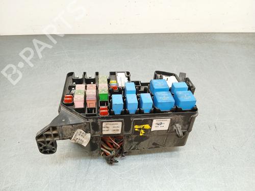 Used Fuse box Fuse box 38621388 38621388