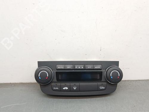 AC Styreenhet / Manøvreringsenhet HONDA CR-V III (RE_) 2.2 i-CTDi 4WD (RE6) (140 hp) 30935115