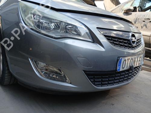 Used Front bumper OPEL ASTRA J (P10) [2009-2016]  28317012