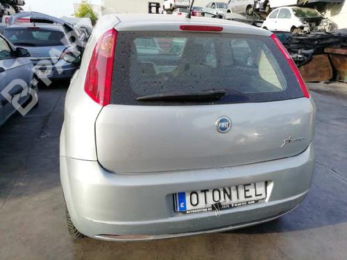 Fuse box FIAT GRANDE PUNTO (199_)  | BP6821882E1 