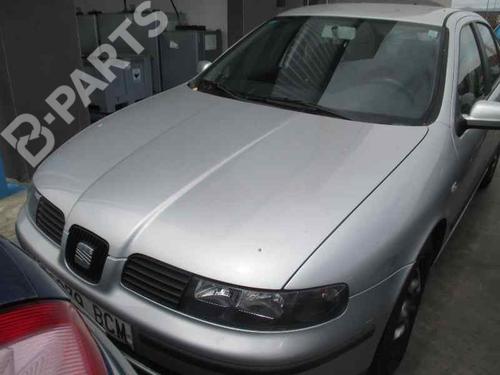 Right front window motor SEAT LEON (1M1) 1.9 TDI | BP2392409E20 