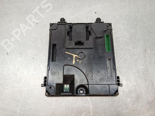 Used Fuse box Fuse box RENAULT LAGUNA III (BT0/1) 1.5 dCi (BT00, BT0A, BT0T, BT1J) (110 hp) 33853965 33853965